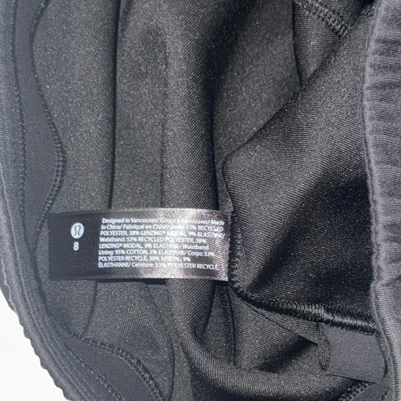 Lululemon Softstreme Gathered T-Shirt 8/Black - Picture 6 of 6